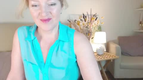 lara_fisher online show from 05/03/26, 06:03