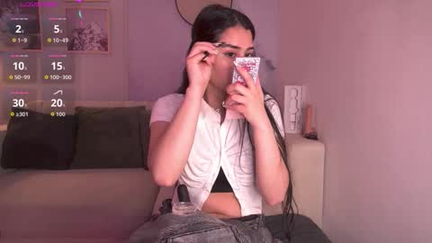 Snapshot of lara_madisson chatting on 10/22/25, 10:31 Lara Madisson online show from 10/22/25, 10:31