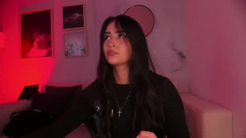 Lara Madisson online show from 11/08/25, 05:51