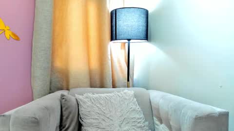      700  200   online show from 02/28/25, 03:15