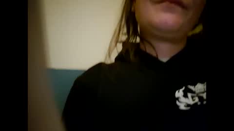 Snapshot of laraa333 chatting on 01/17/25, 08:00 Little online show from 01/17/25, 08:00