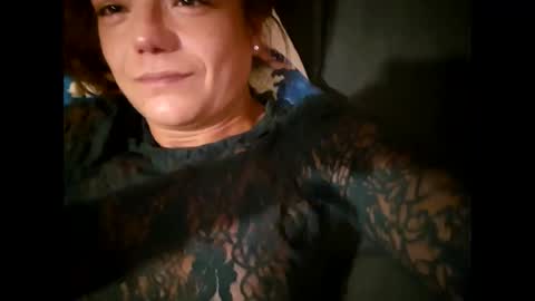 Snapshot of laraa333 chatting on 10/25/25, 10:37 Little online show from 10/25/25, 10:37