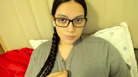 lara online show from 05/17/26, 11:23