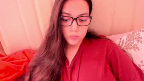 lara online show from 06/17/26, 05:14