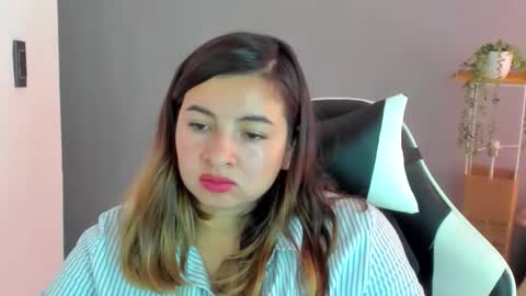 Lara online show from 05/06/26, 08:14