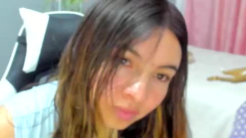 Lara online show from 05/09/26, 11:21