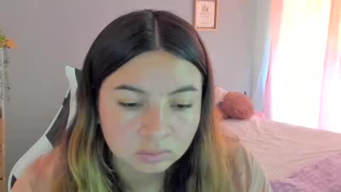 Lara online show from 05/11/26, 08:50