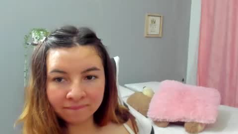 Lara online show from 05/16/26, 12:18