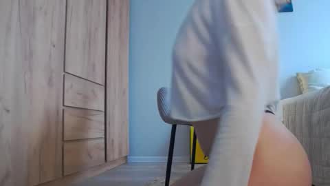 Snapshot of larakanes chatting on 09/11/25, 08:36 LaraKanes online show from 09/11/25, 08:36