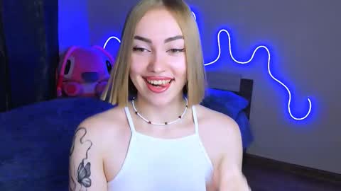 LaraKrein lk online show from 09/23/25, 01:36