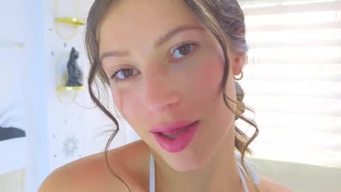 Lara  online show from 02/26/25, 06:21