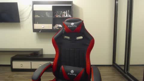 Snapshot of laralianna chatting on 12/23/24, 09:40 Laralianna online show from 12/23/24, 09:40