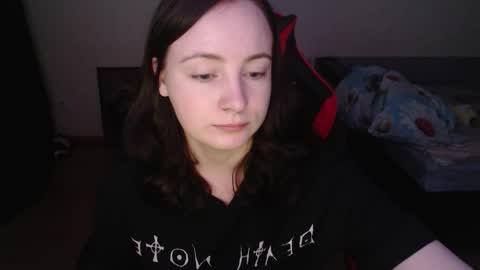 Snapshot of laralianna chatting on 12/14/25, 03:50 Laralianna online show from 12/14/25, 03:50