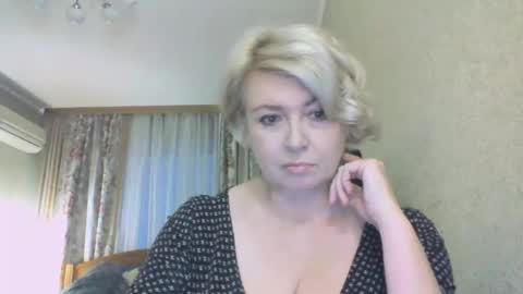 laramrs online show from 11/15/25, 02:02