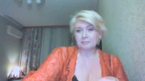 Snapshot of laramrs chatting on 03/12/26, 04:57 laramrs online show from 03/12/26, 04:57