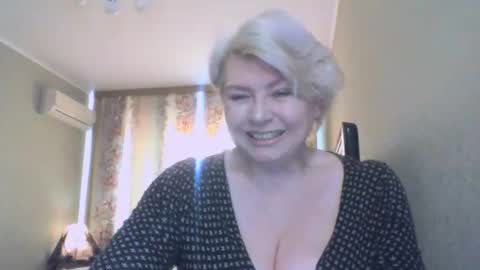 Snapshot of laramrs chatting on 03/22/26, 07:56 laramrs online show from 03/22/26, 07:56
