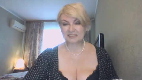 Snapshot of laramrs chatting on 04/13/26, 04:45 laramrs online show from 04/13/26, 04:45