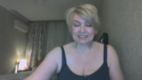 Snapshot of laramrs chatting on 04/18/26, 06:12 laramrs online show from 04/18/26, 06:12