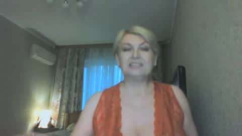 Snapshot of laramrs chatting on 04/24/26, 05:59 laramrs online show from 04/24/26, 05:59