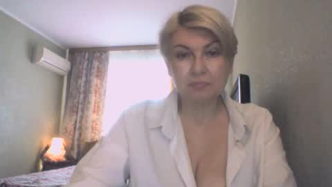 Snapshot of laramrs chatting on 04/26/26, 12:58 laramrs online show from 04/26/26, 12:58