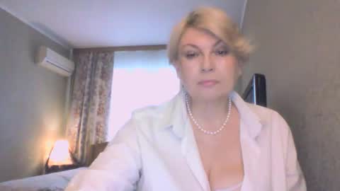 Snapshot of laramrs chatting on 04/28/26, 04:23 laramrs online show from 04/28/26, 04:23