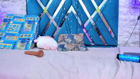 Lara Murphy online show from 12/18/24, 09:08