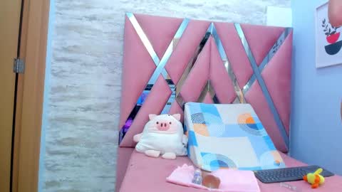 Lara Murphy online show from 01/17/25, 07:38