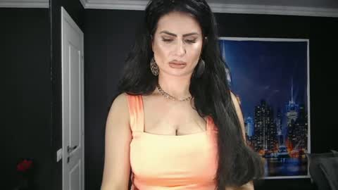 laras_moans online show from 06/15/26, 06:26