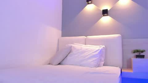 Snapshot of laravillalobos chatting on 09/17/25, 11:28 Laura online show from 09/17/25, 11:28