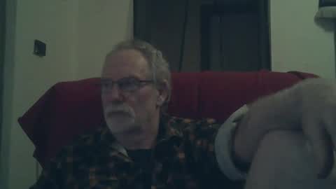 Snapshot of larbie chatting on 03/08/25, 11:37 Larbie online show from 03/08/25, 11:37