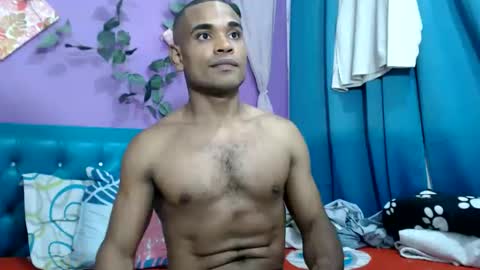 Snapshot of larenz_tate chatting on 05/11/26, 06:38 larenz_tate online show from 05/11/26, 06:38