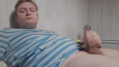 Snapshot of largebit17 chatting on 03/31/26, 06:08 largebit17 online show from 03/31/26, 06:08