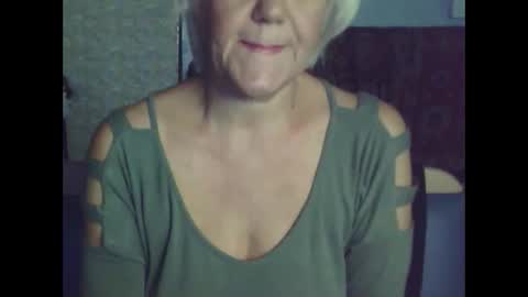 Snapshot of larisaq4ugo24 chatting on 09/13/25, 08:25 larisaq4ugo24 online show from 09/13/25, 08:25