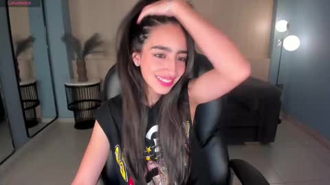 Snapshot of larisasmirnov chatting on 09/16/25, 04:24 Larisa Smirnov online show from 09/16/25, 04:24