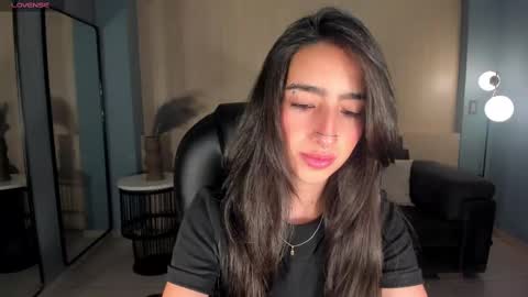 Snapshot of larisasmirnov chatting on 09/19/25, 04:25 Larisa Smirnov online show from 09/19/25, 04:25
