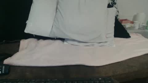 Snapshot of lariss__ chatting on 03/26/26, 06:35 Lariss online show from 03/26/26, 06:35