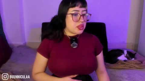 Snapshot of larissa01_ chatting on 03/25/26, 06:58 Lari online show from 03/25/26, 06:58