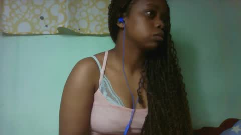 larissa645771 online show from 09/12/25, 04:56