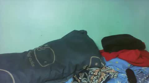 larissa645771 online show from 10/03/25, 06:49