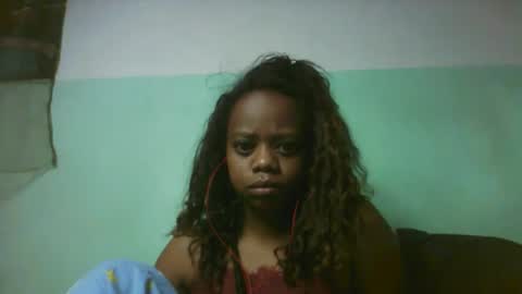 larissa645771 online show from 10/04/25, 08:18