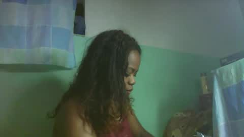 larissa645771 online show from 11/01/25, 08:44