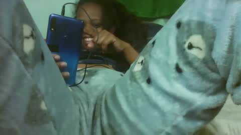 Snapshot of larissa645771 chatting on 12/16/25, 06:13 larissa645771 online show from 12/16/25, 06:13