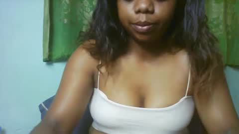 Snapshot of larissa645771 chatting on 02/05/26, 06:12 larissa645771 online show from 02/05/26, 06:12