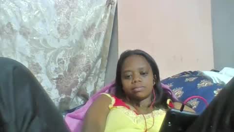 larissa645771 online show from 05/11/26, 02:45