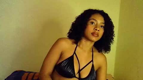Snapshot of larita_curly chatting on 03/29/26, 09:37 larita_curly online show from 03/29/26, 09:37