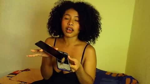 Snapshot of larita_curly chatting on 04/02/26, 09:01 larita_curly online show from 04/02/26, 09:01
