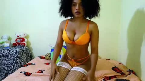 Snapshot of larita_curly chatting on 05/02/26, 09:20 larita_curly online show from 05/02/26, 09:20