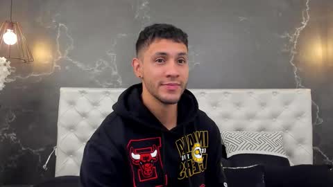 andrew online show from 12/04/25, 01:09