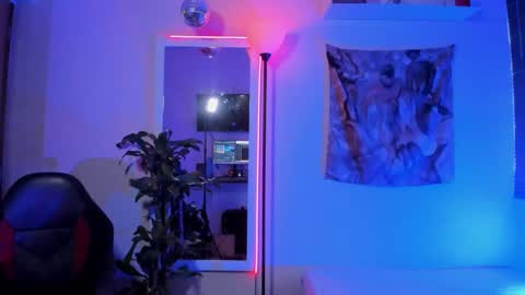 Snapshot of larry_stewart chatting on 11/24/25, 01:33 larry_stewart online show from 11/24/25, 01:33