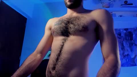 Snapshot of larry_stewart chatting on 12/18/25, 11:44 larry_stewart online show from 12/18/25, 11:44